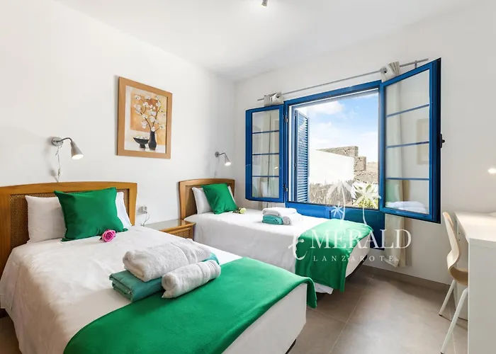 Casa Papagayo Rocas - Heated Pool & Air Conditioning - Emerald Lanzarote Casa vacanze *