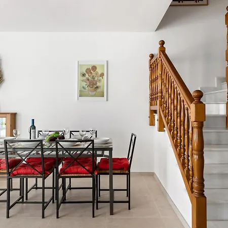 Vakantiehuis Casa Papagayo Rocas - Heated Pool & Air Conditioning - Emerald Lanzarote